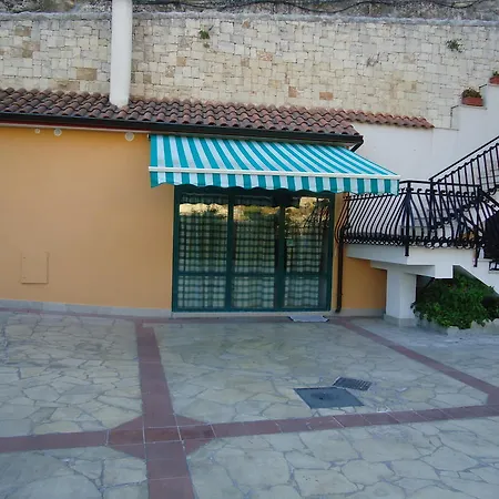 Pineta Monserrato Bed & Breakfast 3*