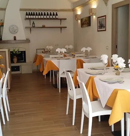 Bed & Breakfast Pineta Monserrato 3*
